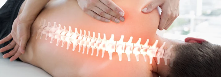 Chiropractic Des Moines IA Man Spine Pain